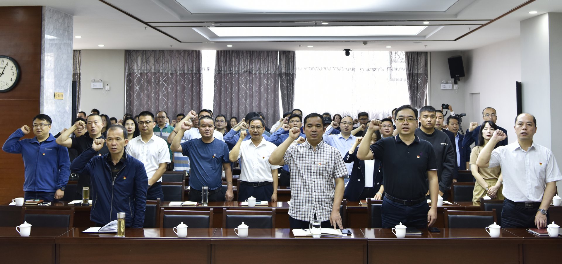 为隆重纪念中国共产党成立101周年