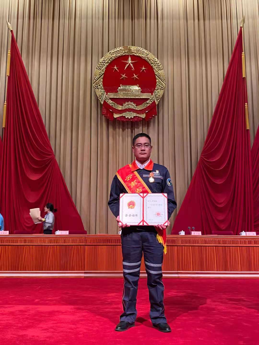 记红牛铜矿设备动力车间主任尹树杨